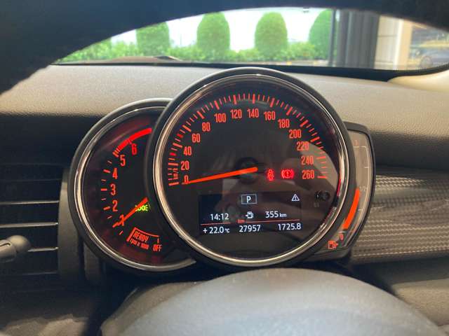 ミニ ミニ クーパーＤ ５ドア H30年 (近畿) 99