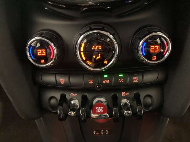 ミニ ミニ クーパーＤ ５ドア H30年 (近畿) 99