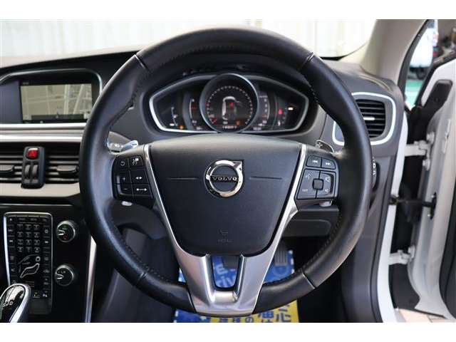 ボルボ Ｖ４０ Ｄ４ モメンタム ディーゼルターボ H28年 (関東) 99