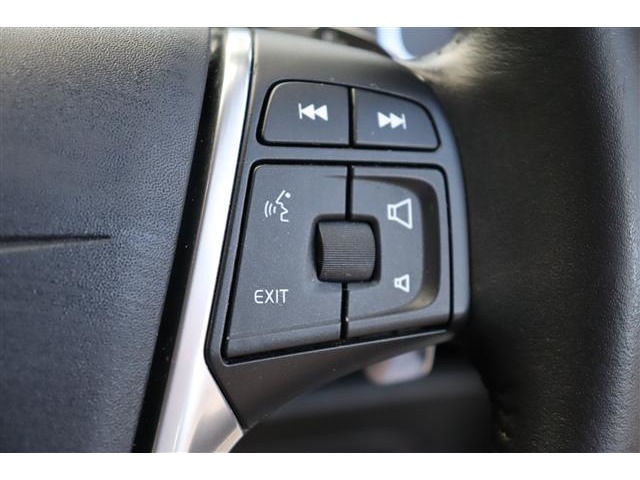 ボルボ Ｖ４０ Ｄ４ モメンタム ディーゼルターボ H28年 (関東) 99