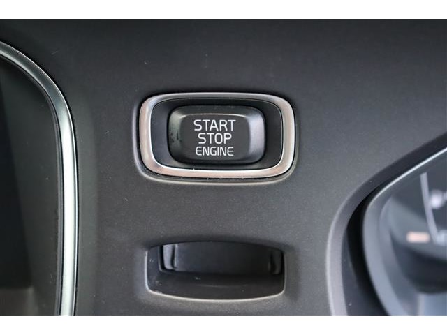 ボルボ Ｖ４０ Ｄ４ モメンタム ディーゼルターボ H28年 (関東) 99