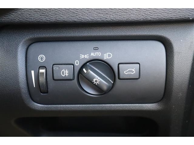 ボルボ Ｖ４０ Ｄ４ モメンタム ディーゼルターボ H28年 (関東) 99