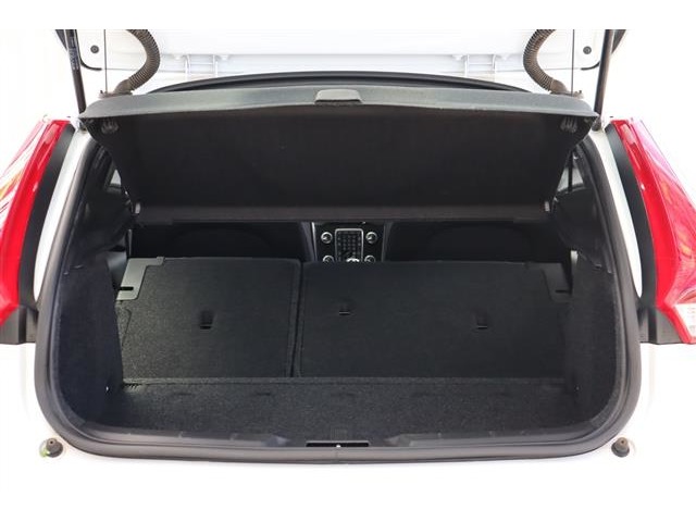 ボルボ Ｖ４０ Ｄ４ モメンタム ディーゼルターボ H28年 (関東) 99