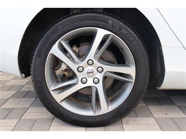 ボルボ Ｖ４０ Ｄ４ モメンタム ディーゼルターボ H28年 (関東) 99