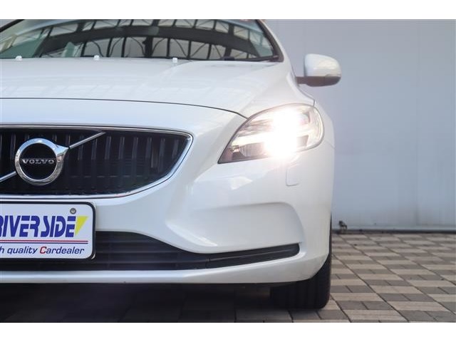 ボルボ Ｖ４０ Ｄ４ モメンタム ディーゼルターボ H28年 (関東) 99