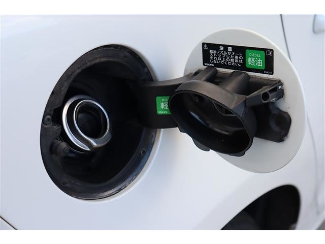 ボルボ Ｖ４０ Ｄ４ モメンタム ディーゼルターボ H28年 (関東) 99