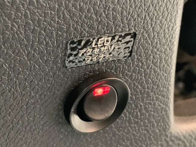 スバル ＷＲＸ　Ｓ４ Ｓ４ ２．０ＧＴ－Ｓ アイサイト ４ＷＤ H29年 (東北) 99