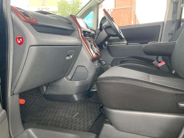 トヨタ ノア ２．０ Ｓ ４ＷＤ H21年 (東北) 99