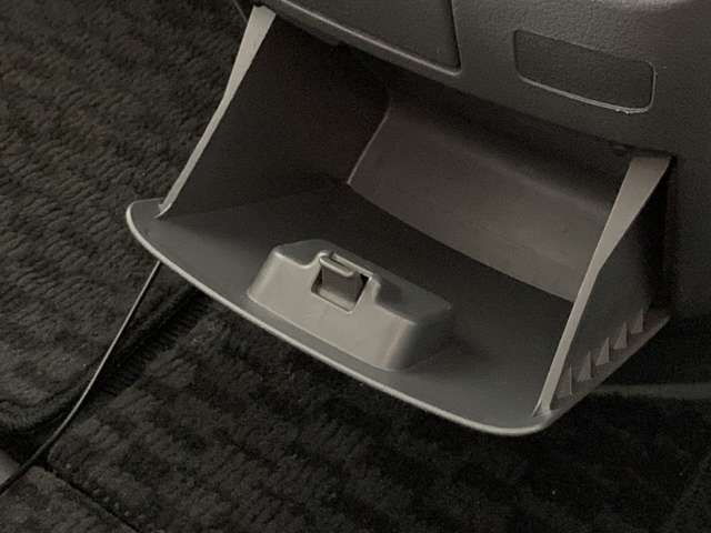 トヨタ ノア ２．０ Ｓ ４ＷＤ H21年 (東北) 99