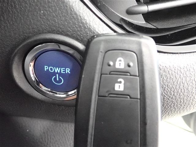 トヨタ Ｃ−ＨＲ ハイブリッド １．８ Ｇ R4年 (関東) 99