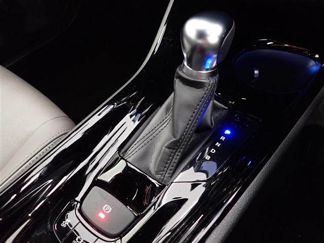 トヨタ Ｃ−ＨＲ ハイブリッド １．８ Ｇ R4年 (関東) 99