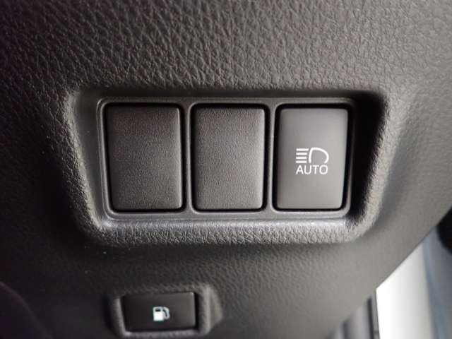 トヨタ Ｃ−ＨＲ ハイブリッド １．８ Ｇ R4年 (関東) 99