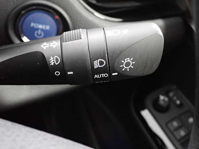 トヨタ Ｃ−ＨＲ ハイブリッド １．８ Ｇ R4年 (関東) 99