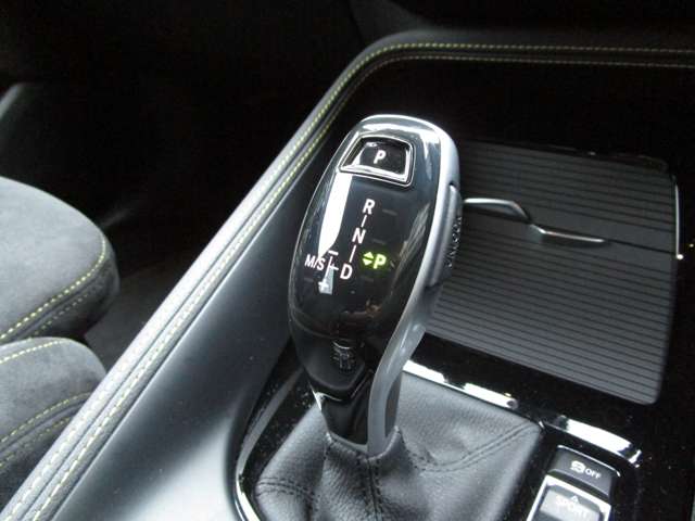 ＢＭＷ Ｘ２ Ｘドライブ２０Ｉ ＭスポーツＸ ４ＷＤ H30年 (近畿) 99