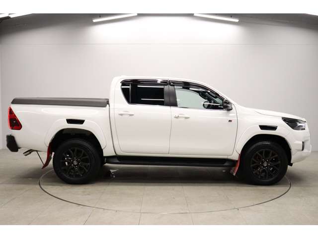 トヨタ ハイラックス ２．４ Ｚ ＧＲスポーツ ディーゼルターボ ４ＷＤ R5年 (東海) 99