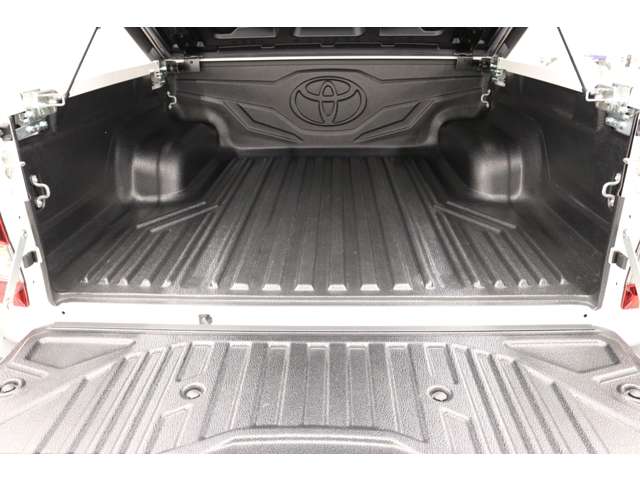 トヨタ ハイラックス ２．４ Ｚ ＧＲスポーツ ディーゼルターボ ４ＷＤ R5年 (東海) 99