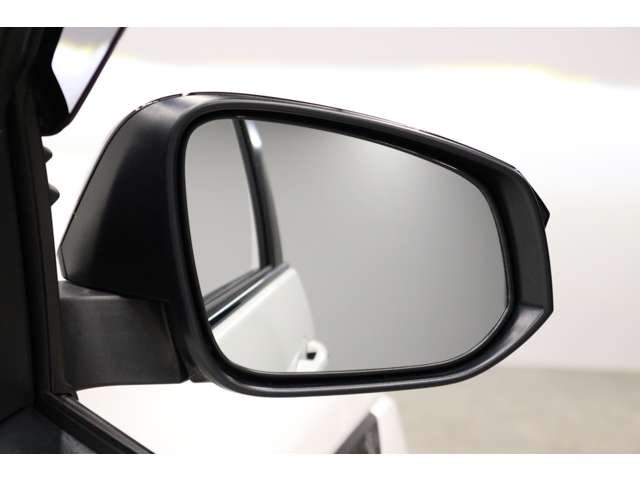 トヨタ ハイラックス ２．４ Ｚ ＧＲスポーツ ディーゼルターボ ４ＷＤ R5年 (東海) 99