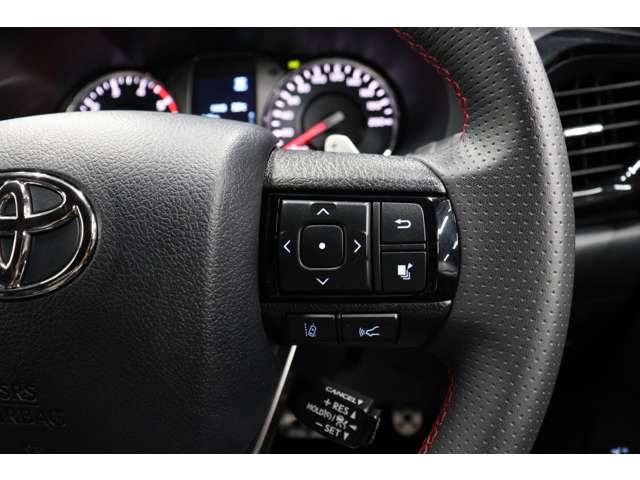 トヨタ ハイラックス ２．４ Ｚ ＧＲスポーツ ディーゼルターボ ４ＷＤ R5年 (東海) 99