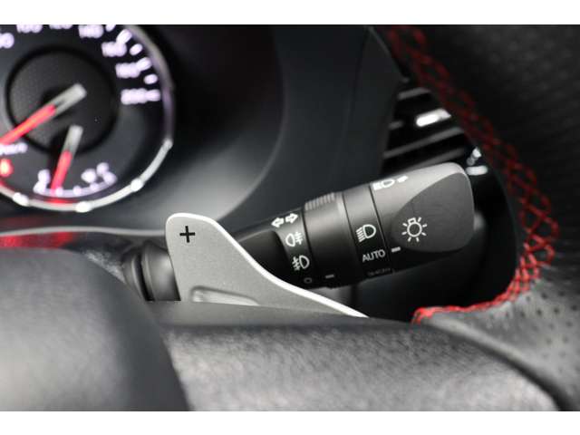 トヨタ ハイラックス ２．４ Ｚ ＧＲスポーツ ディーゼルターボ ４ＷＤ R5年 (東海) 99