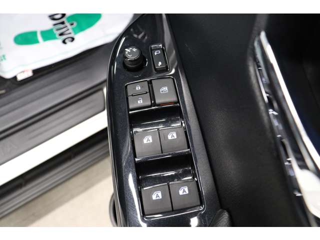 トヨタ ハイラックス ２．４ Ｚ ＧＲスポーツ ディーゼルターボ ４ＷＤ R5年 (東海) 99