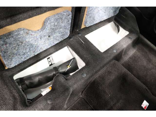 トヨタ ハイラックス ２．４ Ｚ ＧＲスポーツ ディーゼルターボ ４ＷＤ R5年 (東海) 99