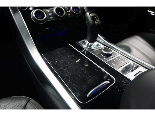 ランドローバー レンジローバー オートバイオグラフィ ダイナミック （３．０リッター） ４ＷＤ H29年 (北海道) 99