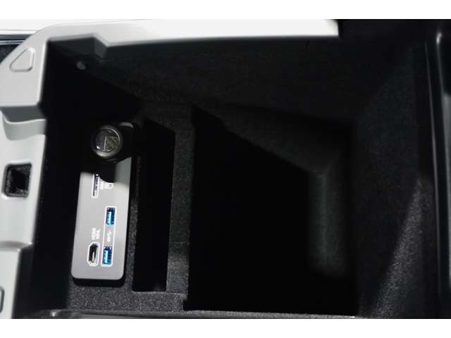 ランドローバー レンジローバー オートバイオグラフィ ダイナミック （３．０リッター） ４ＷＤ H29年 (北海道) 99