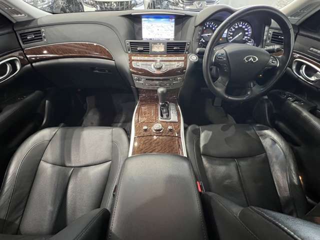 日産 フーガ　ハイブリッド ３．５ H27年 (関東) 99