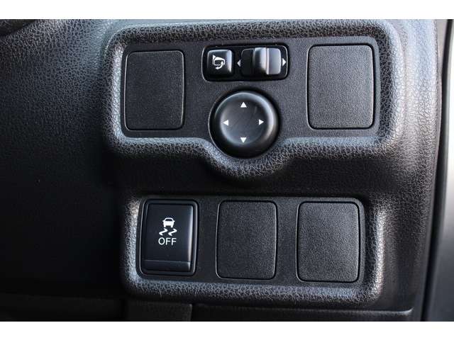 日産 ノート １．６ ＮＩＳＭＯ Ｓ H28年 (関東) 99