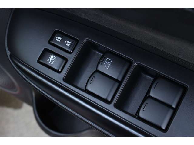 日産 ノート １．６ ＮＩＳＭＯ Ｓ H28年 (関東) 99