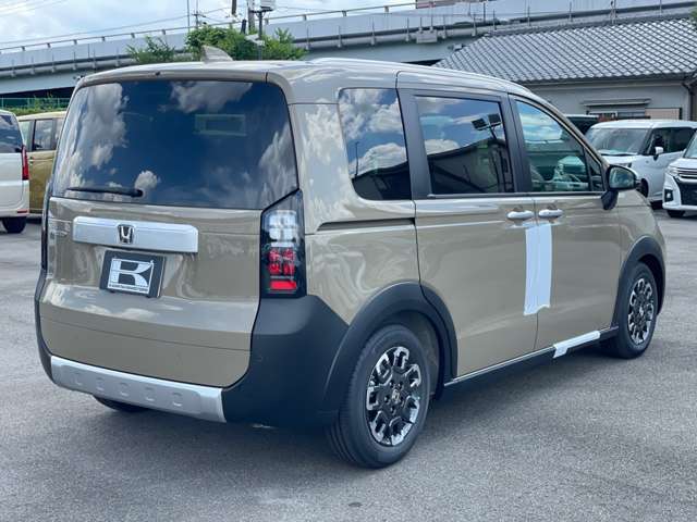 ホンダ フリード １．５ クロスター R6年 (近畿) 99