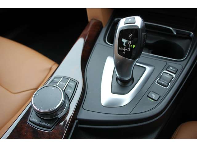 ＢＭＷ ３シリーズ ３２０ｉ　ラグジュアリー H30年 (関東) 99