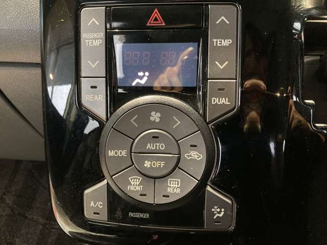 トヨタ ヴォクシー ２．０ ＺＳ ４ＷＤ H21年 (東北) 99