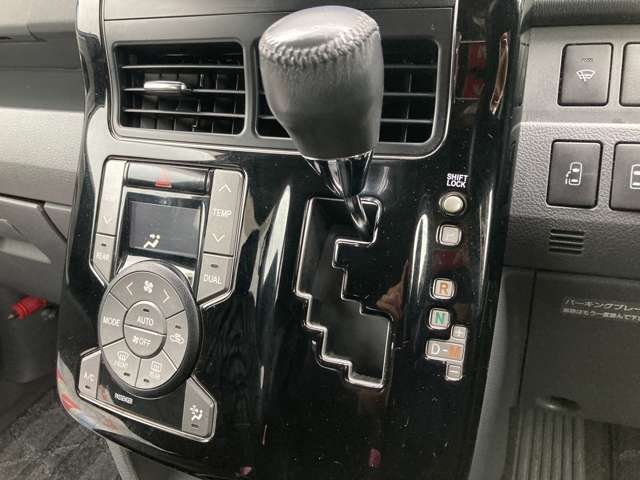 トヨタ ヴォクシー ２．０ ＺＳ ４ＷＤ H21年 (東北) 99