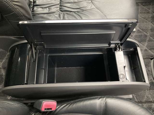 トヨタ ヴォクシー ２．０ ＺＳ ４ＷＤ H21年 (東北) 99