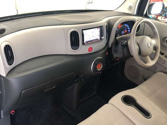 日産 キューブ １．５ １５Ｘ ＦＯＵＲ ４ＷＤ H22年 (北海道) 99