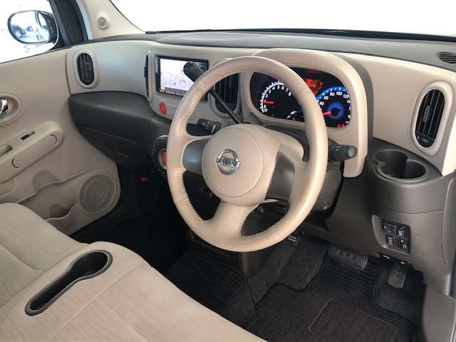 日産 キューブ １．５ １５Ｘ ＦＯＵＲ ４ＷＤ H22年 (北海道) 99