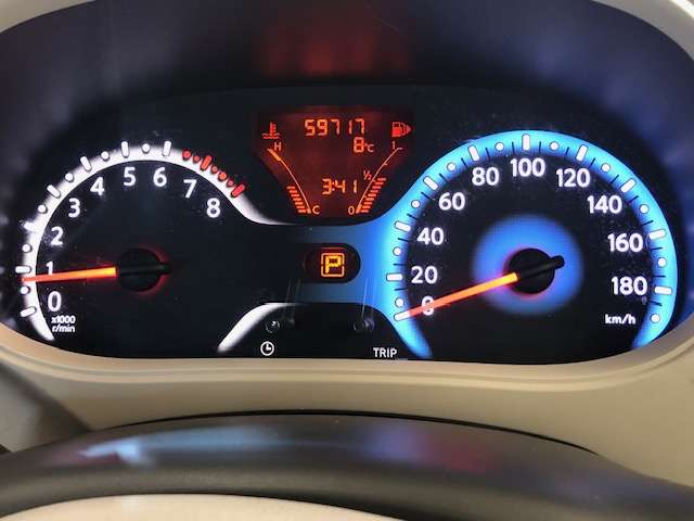 日産 キューブ １．５ １５Ｘ ＦＯＵＲ ４ＷＤ H22年 (北海道) 99