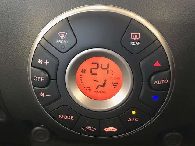 日産 キューブ １．５ １５Ｘ ＦＯＵＲ ４ＷＤ H22年 (北海道) 99