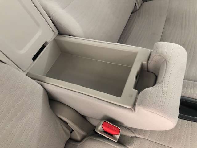 日産 キューブ １．５ １５Ｘ ＦＯＵＲ ４ＷＤ H22年 (北海道) 99