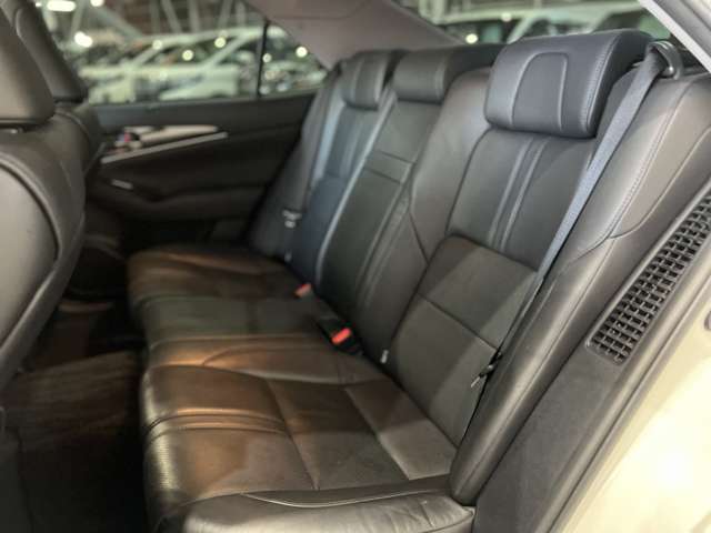 トヨタ クラウン　ハイブリッド ハイブリッド ２．５ Ｇ H25年 (関東) 99