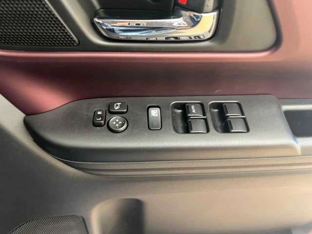 スズキ スペーシア　カスタム ６６０ カスタム ハイブリッド ＸＳターボ ４ＷＤ R6年 (北海道) 99