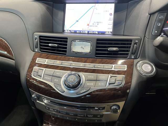 日産 フーガ ２．５ ２５０ＶＩＰ H27年 (関東) 99