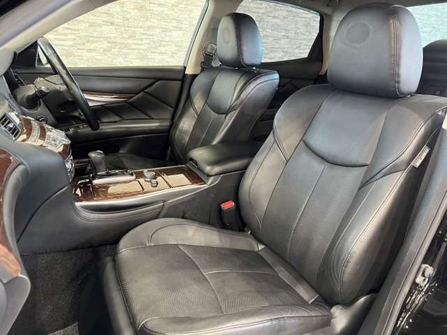 日産 フーガ ２．５ ２５０ＶＩＰ H27年 (関東) 99