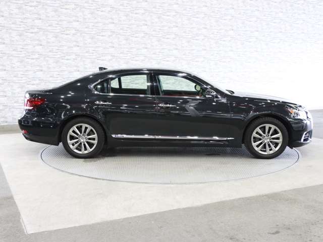 レクサス ＬＳハイブリッド ６００Ｈ バージョンＬ ４ＷＤ H29年 (関東) 99