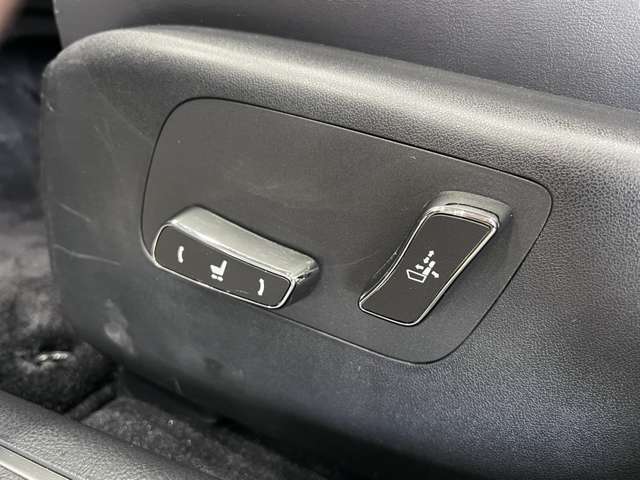 レクサス ＬＳハイブリッド ６００Ｈ バージョンＬ ４ＷＤ H29年 (関東) 99