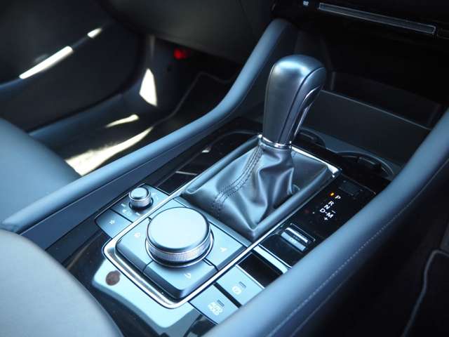 マツダ ＭＡＺＤＡ３　ファストバック ２．０ ２０Ｓ Ｌパッケージ R3年 (近畿) 99