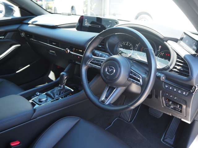 マツダ ＭＡＺＤＡ３　ファストバック ２．０ ２０Ｓ Ｌパッケージ R3年 (近畿) 99