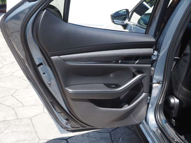 マツダ ＭＡＺＤＡ３　ファストバック ２．０ ２０Ｓ Ｌパッケージ R3年 (近畿) 99