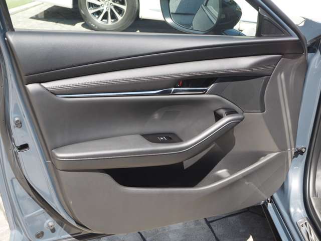 マツダ ＭＡＺＤＡ３　ファストバック ２．０ ２０Ｓ Ｌパッケージ R3年 (近畿) 99